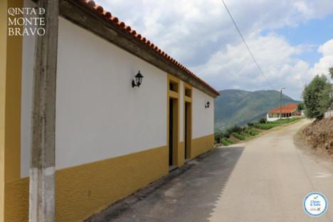 Quinta Do Monte Bravo - Douro - Quarto Duplo Villa Ervedosa do Douro Exterior photo